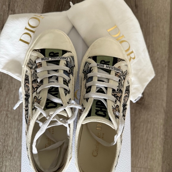 Dior Sneakers - Picture 1 of 7